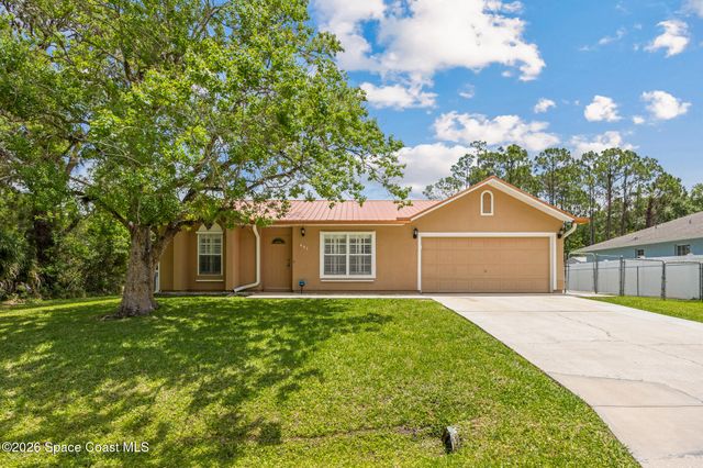 491 Carpenter Avenue NW, Palm Bay, FL 32907