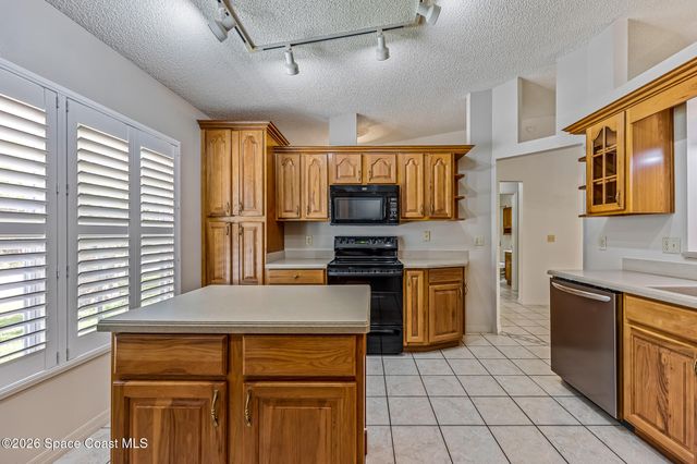 491 Carpenter Avenue NW, Palm Bay, FL 32907