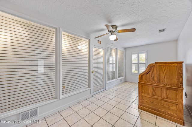491 Carpenter Avenue NW, Palm Bay, FL 32907