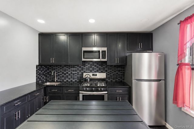 180 Fountain Avenue, Brooklyn, NY 11208