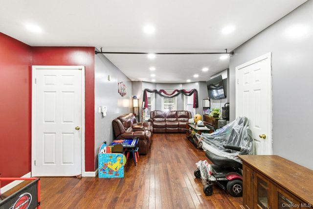 180 Fountain Avenue, Brooklyn, NY 11208