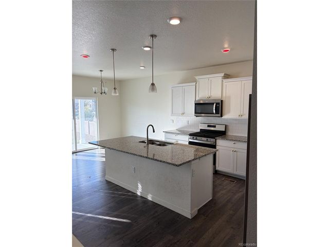 49 N Waterloo St, Aurora, CO 80018