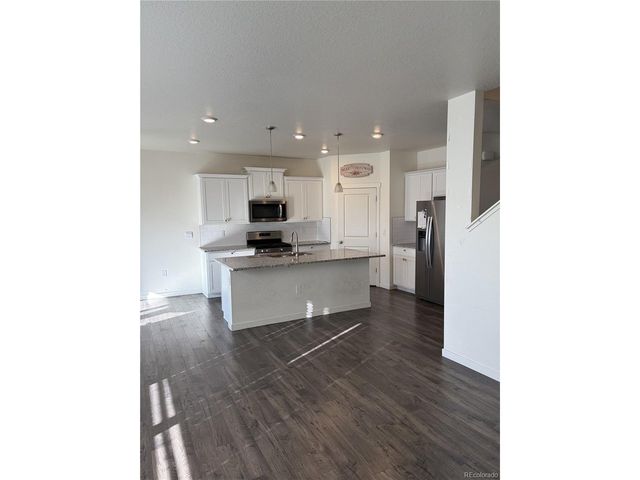 49 N Waterloo St, Aurora, CO 80018