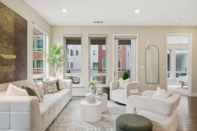 729 Eppleton Lane 303, Foster City, CA 94404