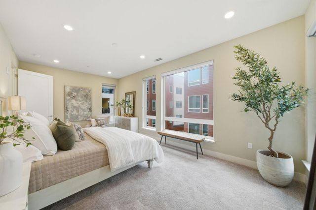 729 Eppleton Lane 303, Foster City, CA 94404