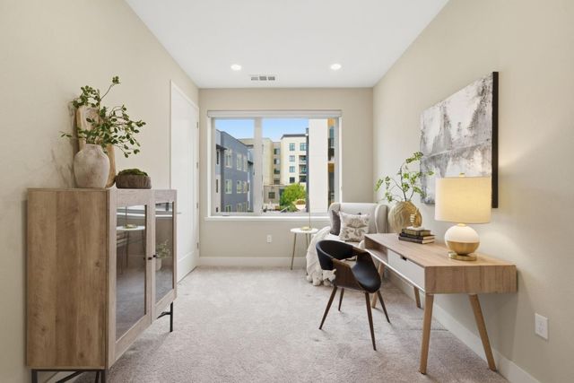 729 Eppleton Lane 303, Foster City, CA 94404