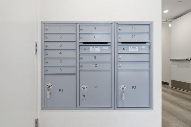 729 Eppleton Lane 303, Foster City, CA 94404