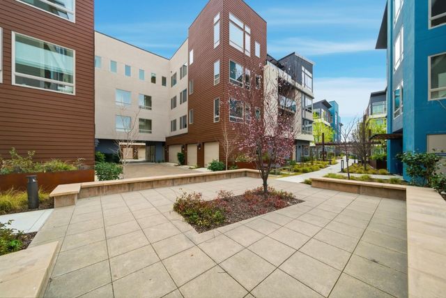 729 Eppleton Lane 303, Foster City, CA 94404