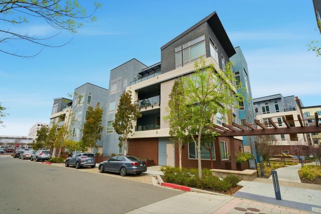 729 Eppleton Lane 303, Foster City, CA 94404