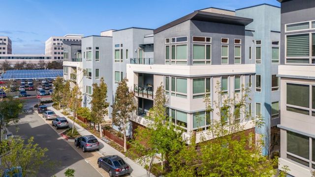 729 Eppleton Lane 303, Foster City, CA 94404