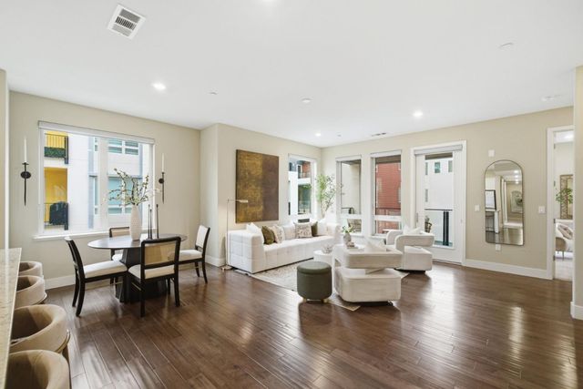 729 Eppleton Lane 303, Foster City, CA 94404