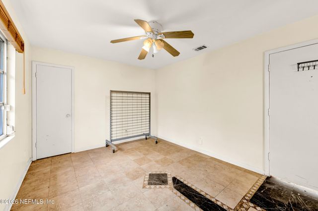 3818 HARBOR VIEW Drive, Jacksonville, FL 32208