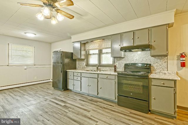 1329 BELGRADE AVE, Burlington, NJ 08016