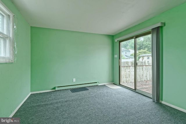 1329 BELGRADE AVE, Burlington, NJ 08016