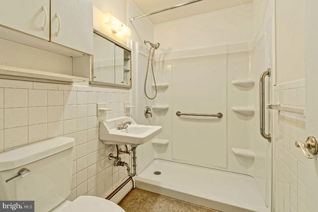 1329 BELGRADE AVE, Burlington, NJ 08016
