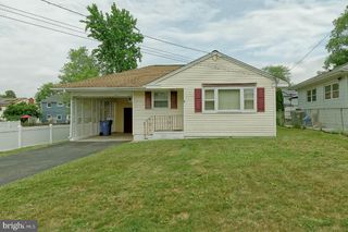 1329 BELGRADE AVE, Burlington, NJ 08016