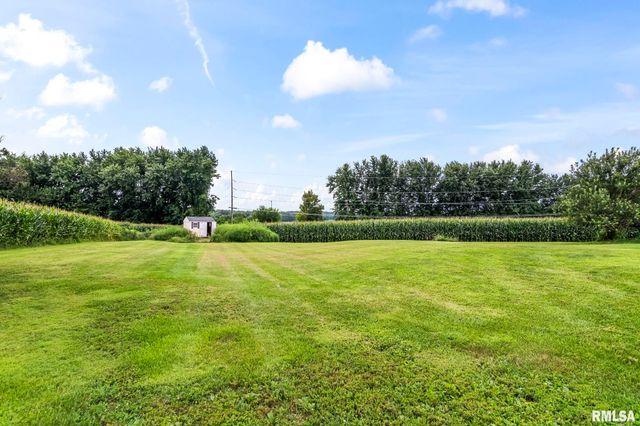 3282 Pet Cemetery Road, Springfield, IL 62707