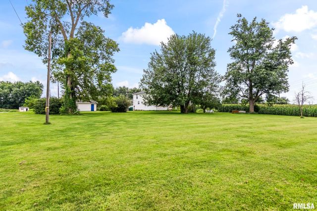3282 Pet Cemetery Road, Springfield, IL 62707