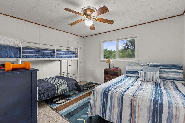 160 Lake Shore DR, Horseshoe Bay, TX 78657