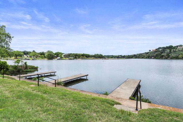 160 Lake Shore DR, Horseshoe Bay, TX 78657