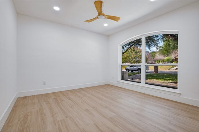 338 Mantlebrook Drive, Desoto, TX 75115