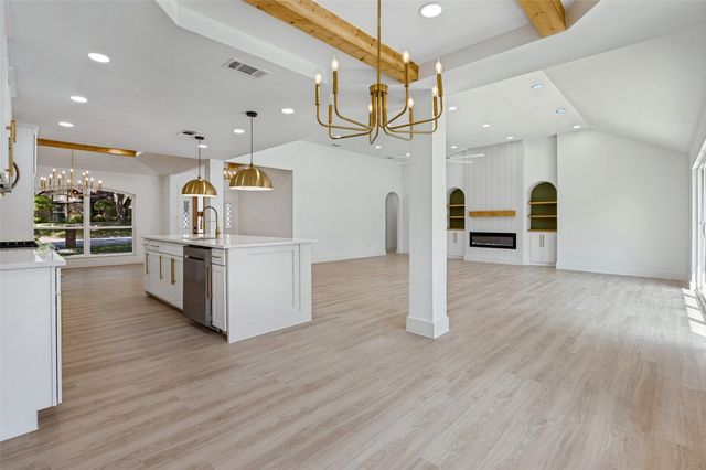 338 Mantlebrook Drive, Desoto, TX 75115