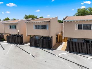 9011 NE 4th Ave Rd 9011, Miami Shores, FL 33138