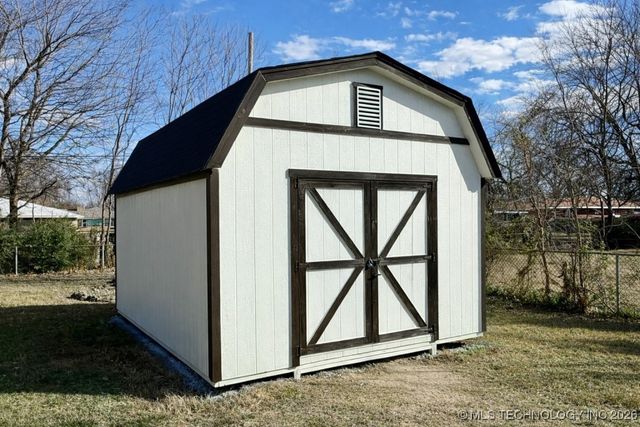 857 N Vancouver Avenue, Tulsa, OK 74127