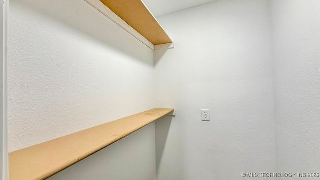 857 N Vancouver Avenue, Tulsa, OK 74127