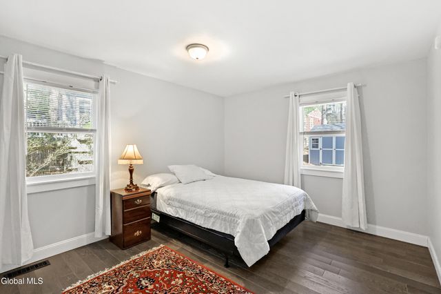 1142 Nys Rt 9P, Saratoga Springs, NY 12866