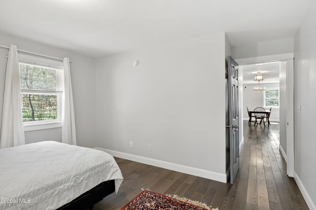 1142 Nys Rt 9P, Saratoga Springs, NY 12866
