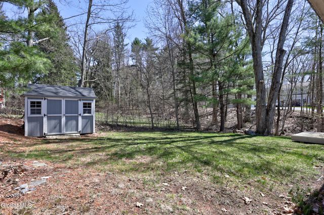 1142 Nys Rt 9P, Saratoga Springs, NY 12866