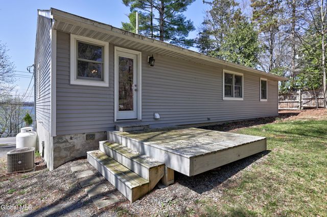 1142 Nys Rt 9P, Saratoga Springs, NY 12866