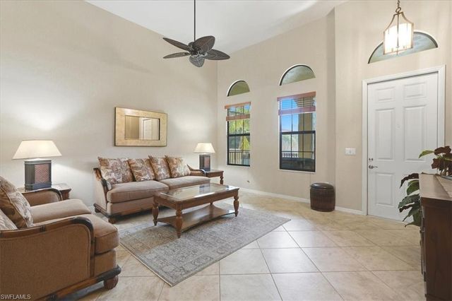 9065 Albion LN N 4909, Naples, FL 34113