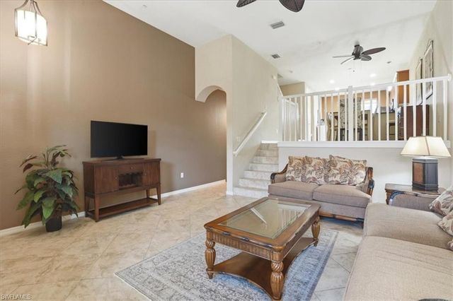 9065 Albion LN N 4909, Naples, FL 34113