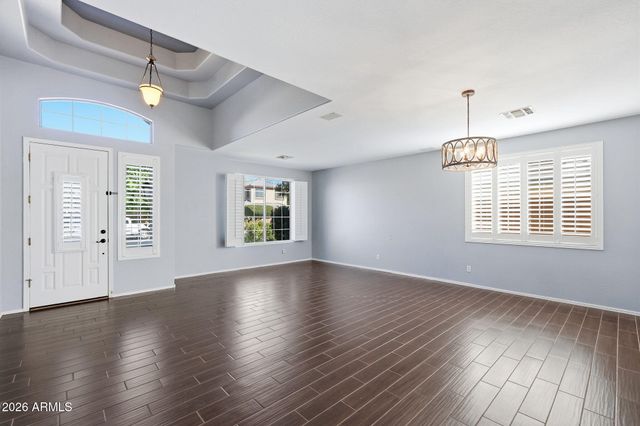 857 E CARLA VISTA Drive, Gilbert, AZ 85295