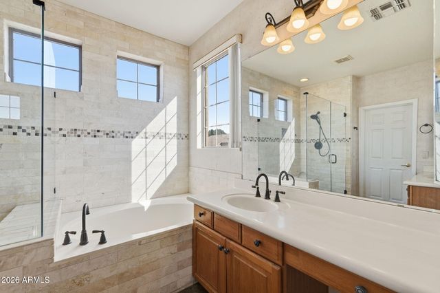 857 E CARLA VISTA Drive, Gilbert, AZ 85295