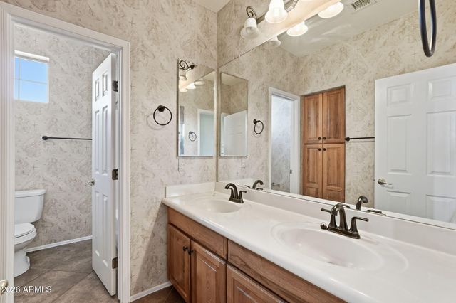 857 E CARLA VISTA Drive, Gilbert, AZ 85295