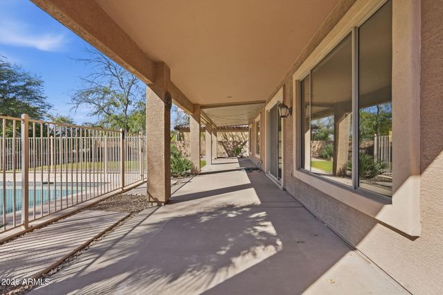 857 E CARLA VISTA Drive, Gilbert, AZ 85295