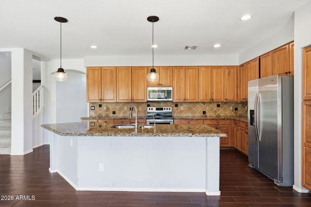 857 E CARLA VISTA Drive, Gilbert, AZ 85295