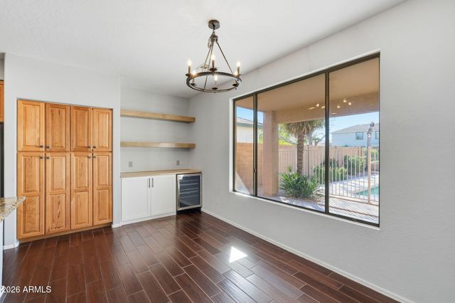 857 E CARLA VISTA Drive, Gilbert, AZ 85295