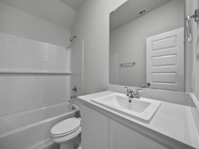 553 Hickory Ridge, Van Alstyne, TX 75495
