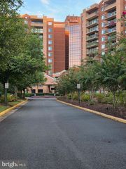 2230 GEORGE C MARSHALL DR #516, Falls Church, VA 22043