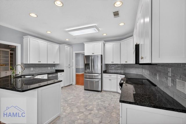 22 Birdie Drive, Jesup, GA 31546