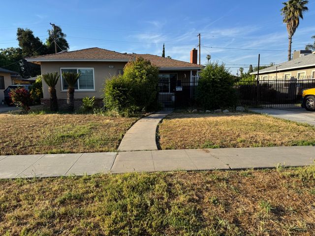2625 E Michigan Avenue, Fresno, CA 93703