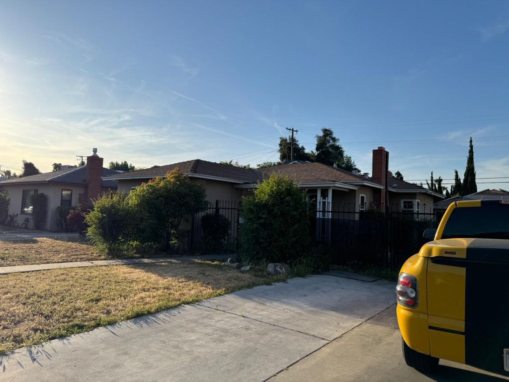 Image 12 of property listing at 2625 E Michigan Avenue, Fresno, CA 93703
