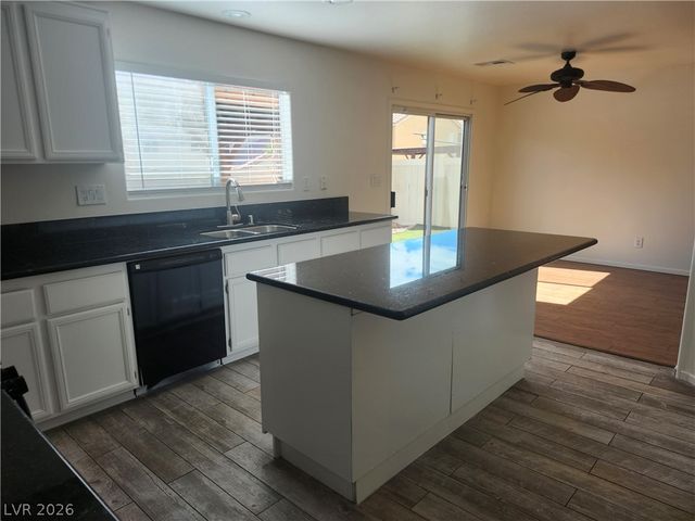 4186 Jacqueline Way, Las Vegas, NV 89115