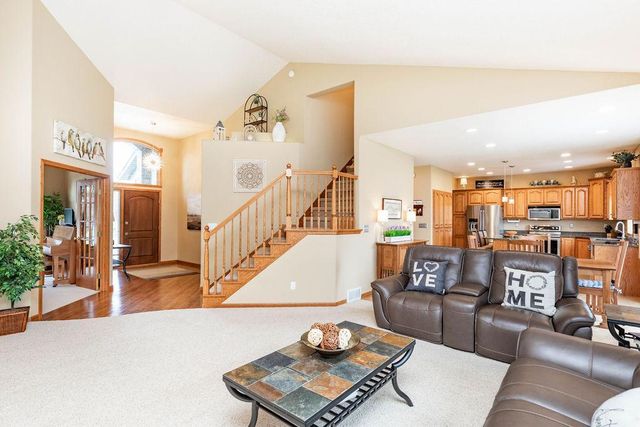 134 17th Avenue E, West Fargo, ND 58078