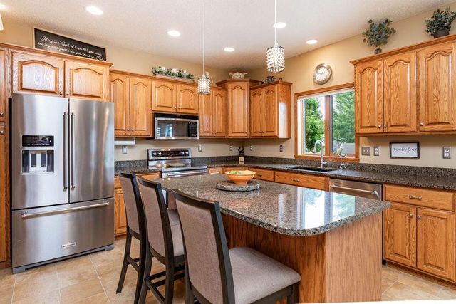 134 17th Avenue E, West Fargo, ND 58078