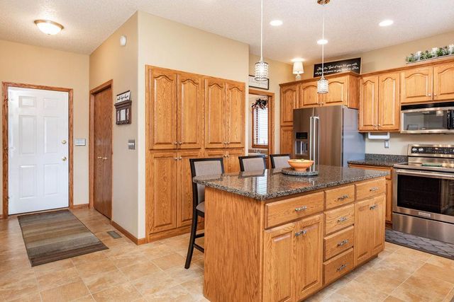 134 17th Avenue E, West Fargo, ND 58078